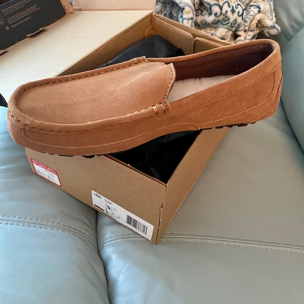 UGGs Slippers